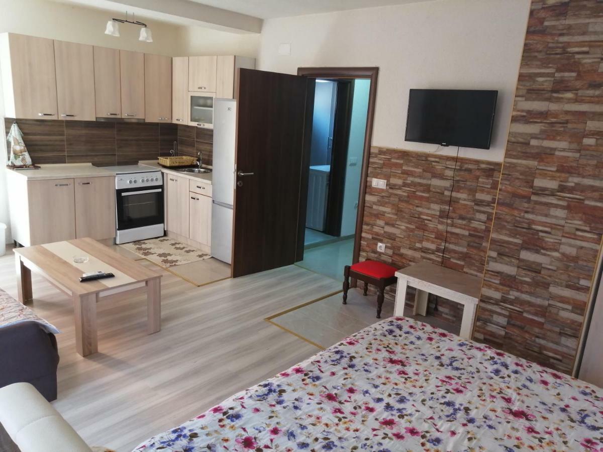 Villa Zora, Apartments Krstanoski Ochryda Zewnętrze zdjęcie